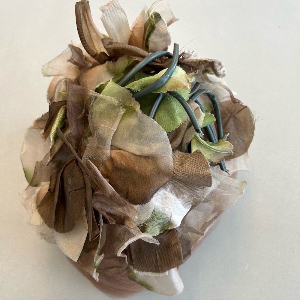 Chic Brown Floral Swirl Hat for Special Occasions - Picture 6 of 10